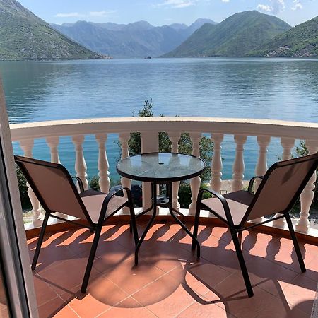 Apartments Villa Radonic Donji Morinj Zewnętrze zdjęcie