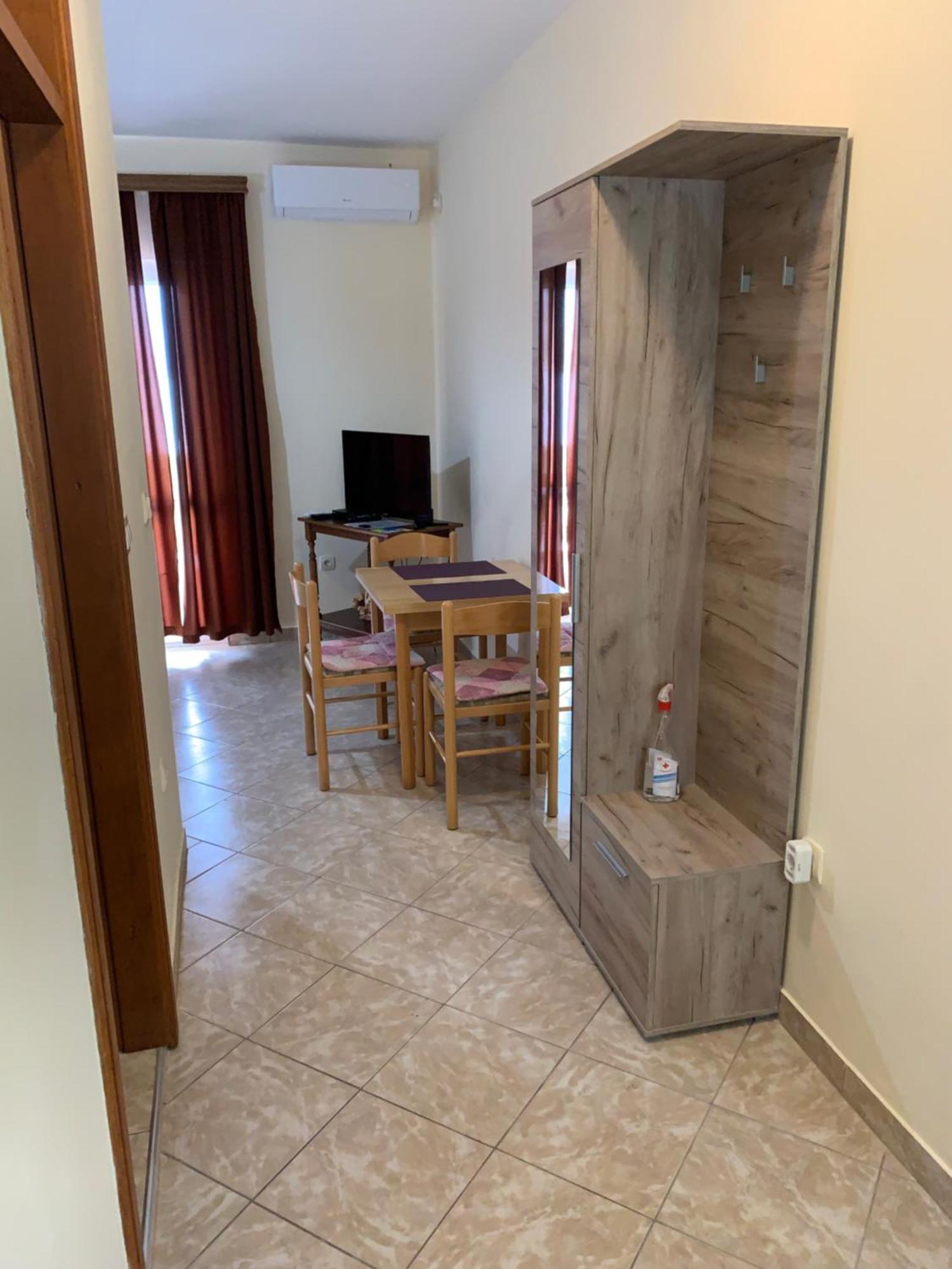Apartments Villa Radonic Donji Morinj Zewnętrze zdjęcie